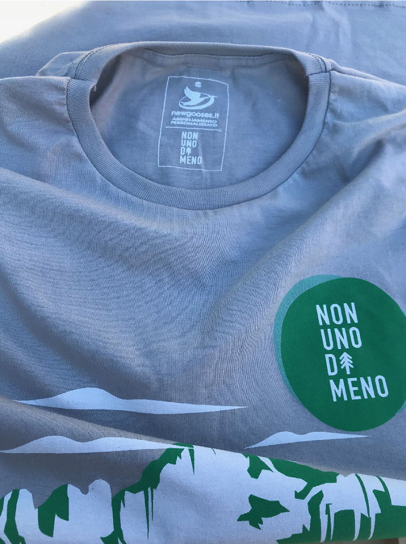 Etichette t shirt discount personalizzate